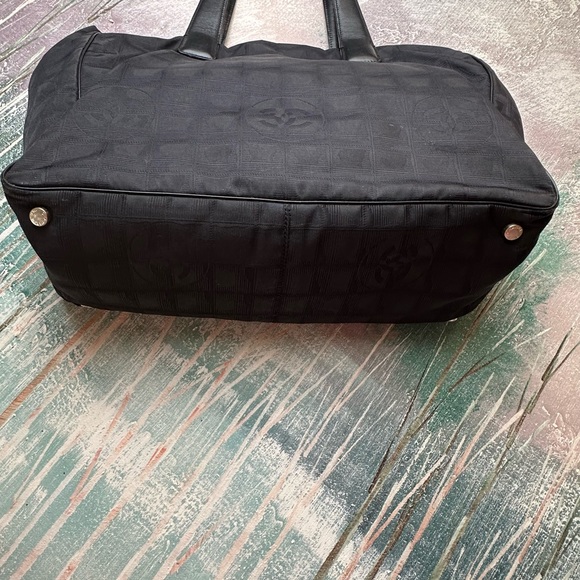 Chanel CC Black Travel Line Nylon Leather Handle Tote Bag - Picture 6 of 17